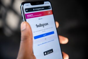 How to Use Instagram Reels for Growth